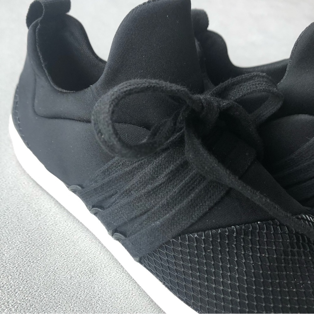 Steve Madden ~ Lancer Sneaker ~ Women’s Size 6.5